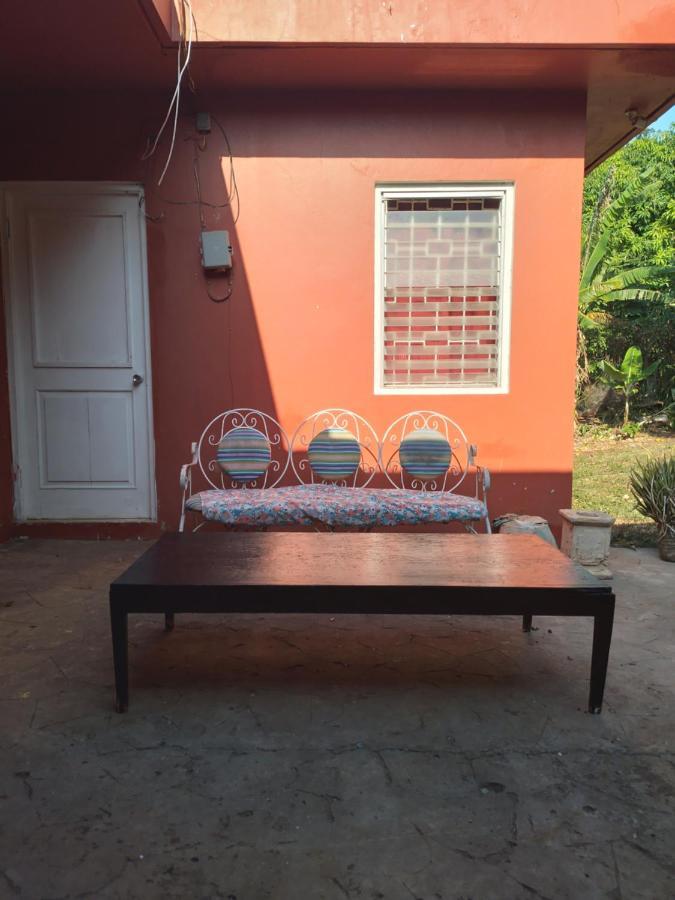 Mango Walk Homestay Montego Bay Exterior photo