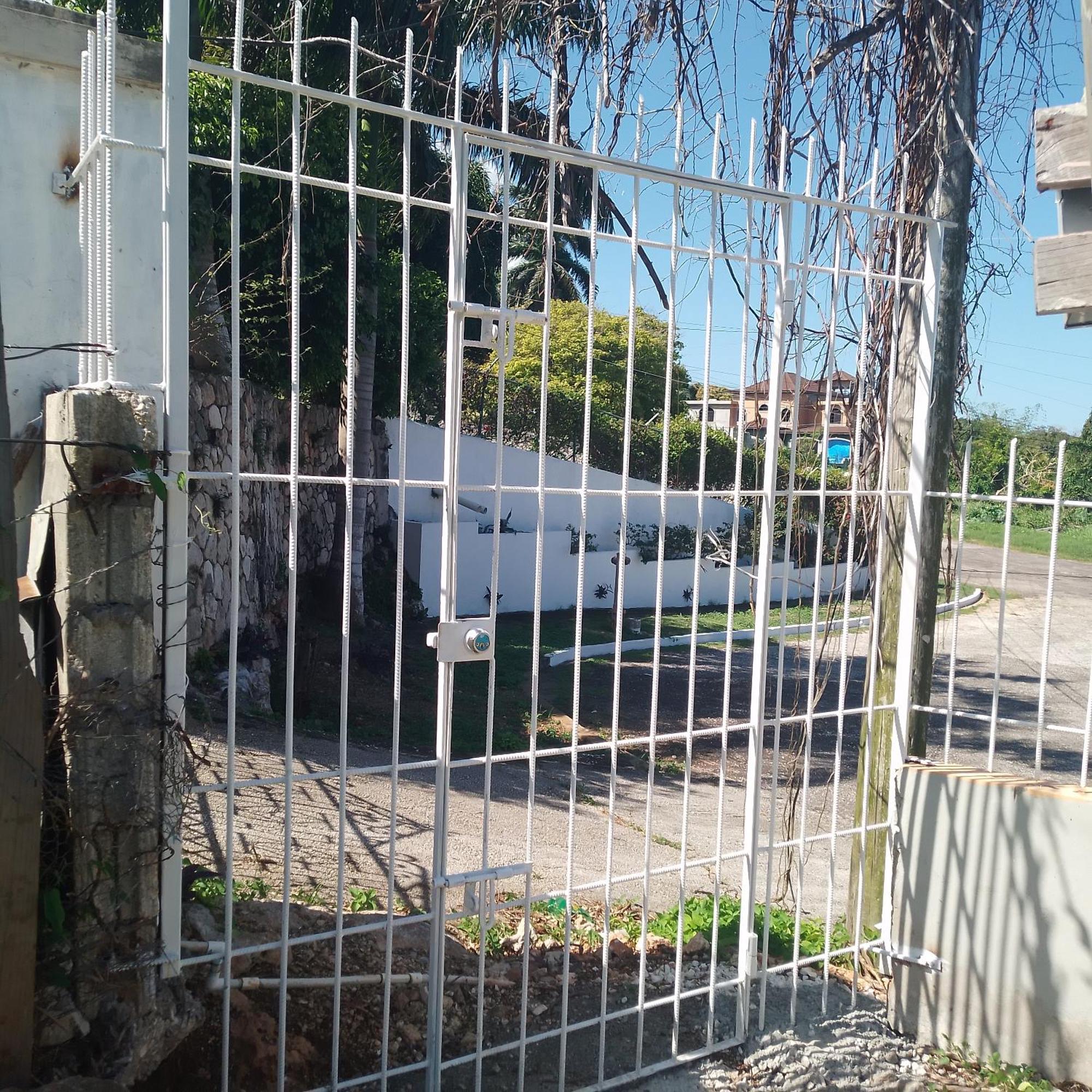 Mango Walk Homestay Montego Bay Exterior photo