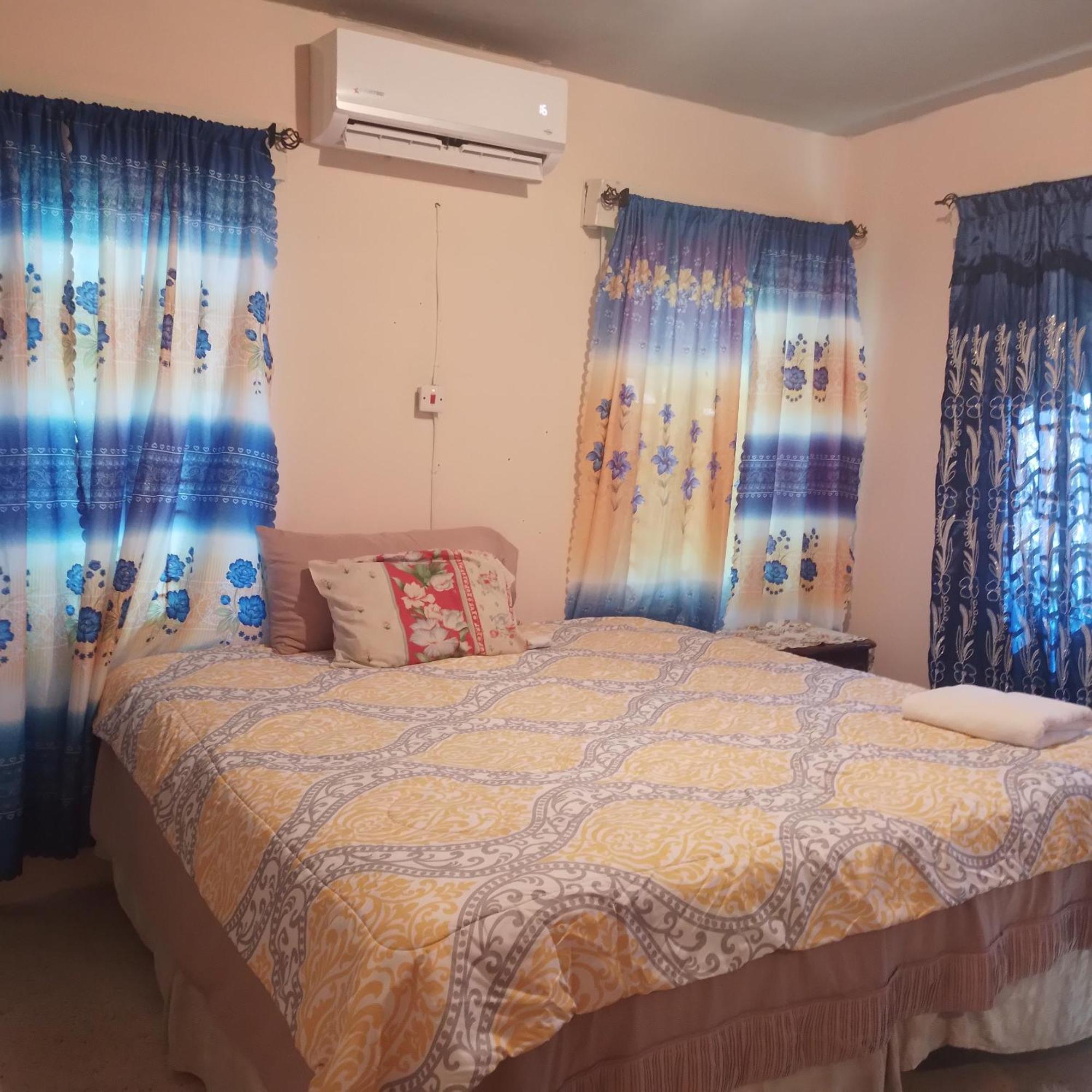 Mango Walk Homestay Montego Bay Exterior photo